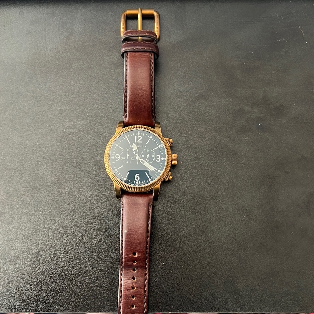 Burberry BU7819 quartz analog watch